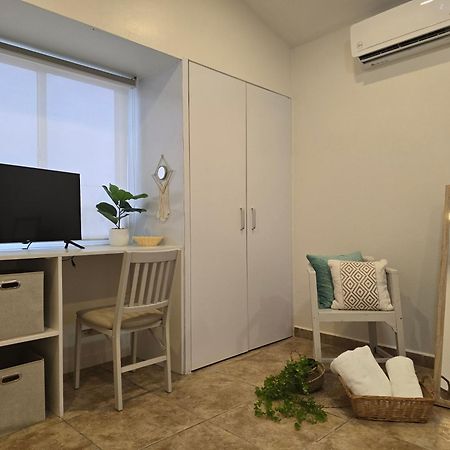 Rooi Santo Residence Palm Beach Bagian luar foto