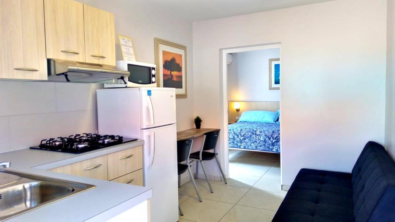 Rooi Santo Residence Palm Beach Bagian luar foto