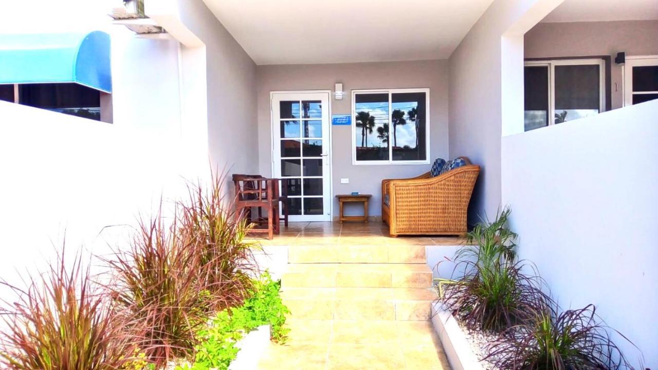 Rooi Santo Residence Palm Beach Bagian luar foto