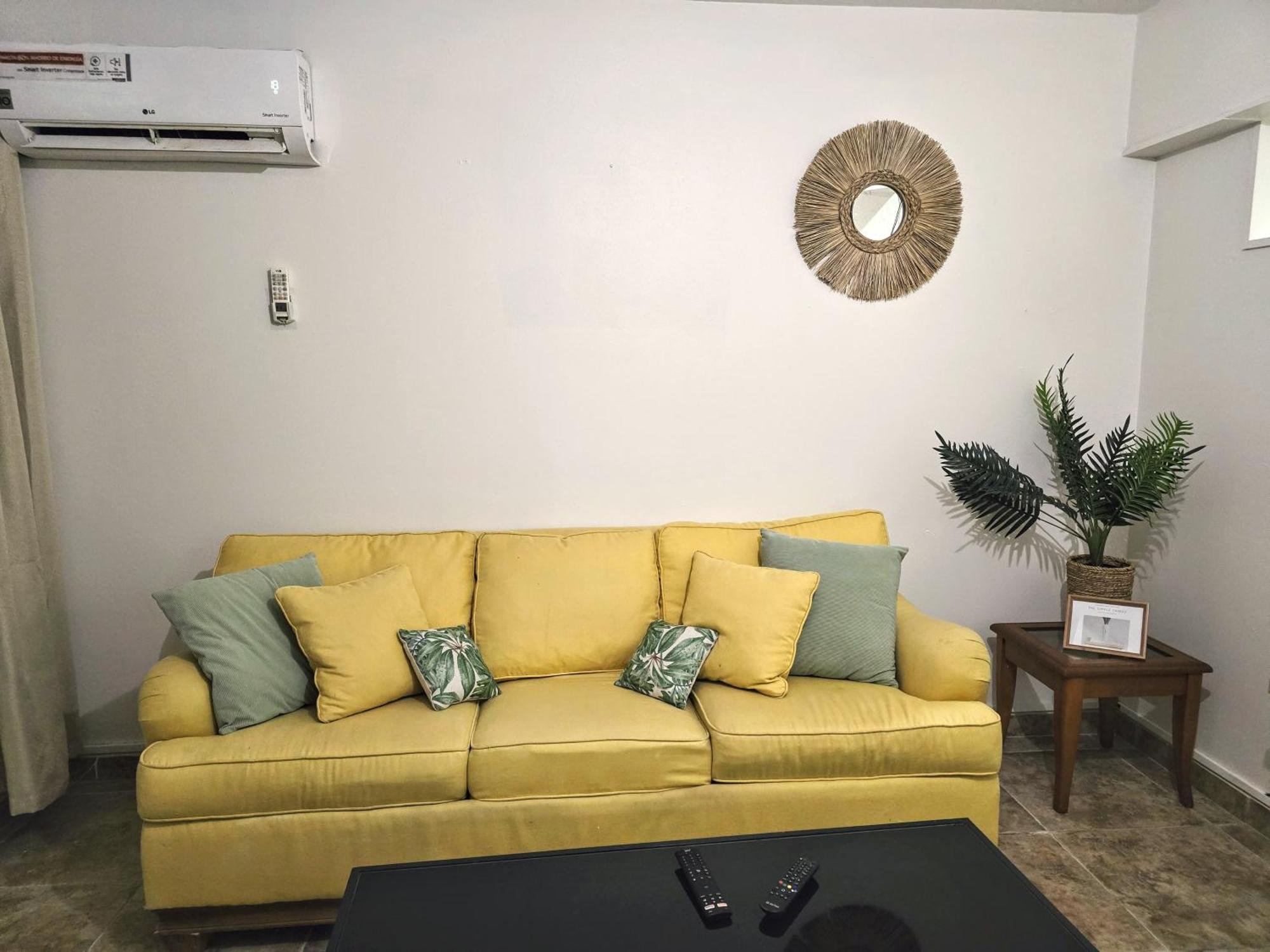 Rooi Santo Residence Palm Beach Bagian luar foto