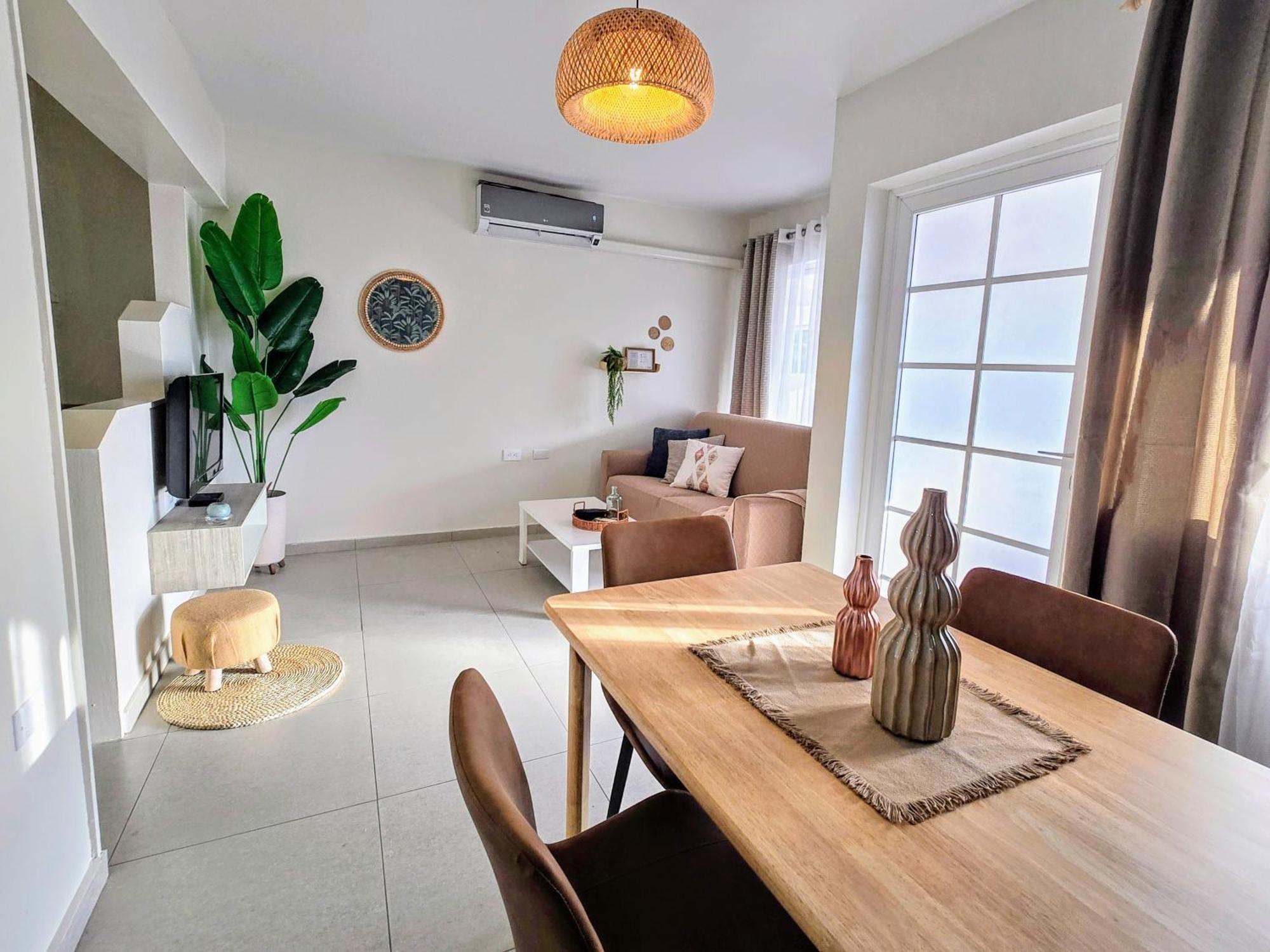 Rooi Santo Residence Palm Beach Bagian luar foto